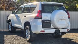 2021 Toyota
Landcruiser Prado GX