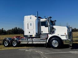 2021 Kenworth T659 **ENGINE WARRANTY** White