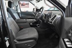 2025 LDV
Terron 9 Origin