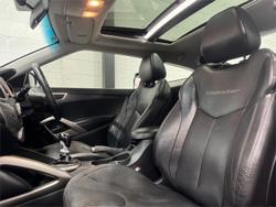 2012 Hyundai Veloster + FS Veloster Red