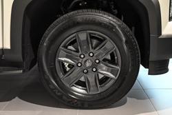 2025 LDV
Terron 9 Origin