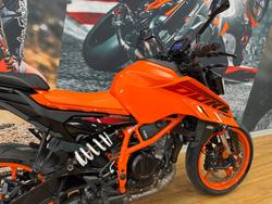 2024 Ktm 390 DUKE ORANGE