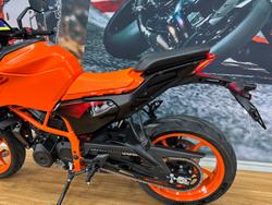 2024 Ktm 390 DUKE ORANGE