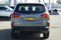 2020 LDV
                D90 Executive