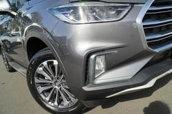2020 LDV
                D90 Executive