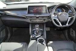 2020 LDV
                D90 Executive