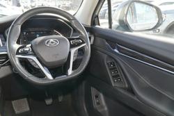 2020 LDV
D90 Executive