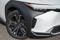 2024 Toyota
bZ4X