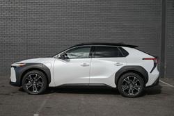 2024 Toyota
bZ4X