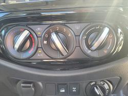 2024 NISSAN D23 SL NAVARA 4X4 2.3 DSL AUTO DC CC SL SOLID WHITE