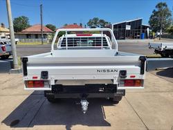 2024 Nissan Navara SL