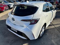 2022 Toyota
Corolla Ascent Sport Hybrid