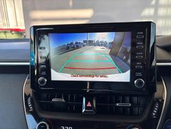 2022 Toyota
Corolla Ascent Sport Hybrid