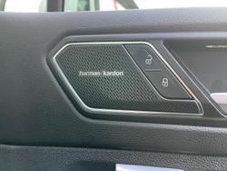 2023 Volkswagen
Tiguan R