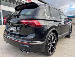 2023 Volkswagen
Tiguan R
