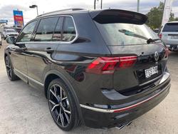 2023 Volkswagen
Tiguan R