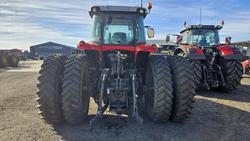 2016 Massey Ferguson 7724 Dyna 6 Red