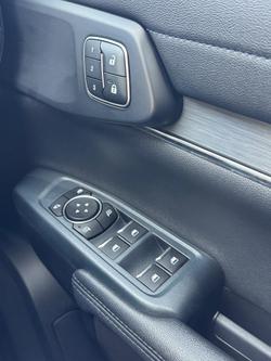 2023 Ford
Everest Trend
