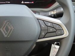 2025 Renault
Duster Evolution