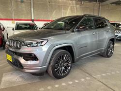 2022 Jeep
Compass S-Limited