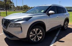 2025 Nissan X-TRAIL ST-L e-POWER