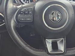2022 MG
HS Vibe