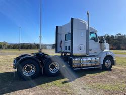 2025 Kenworth T610 Series T610SAR White