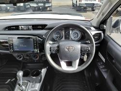 2021 Toyota
                Hilux SR