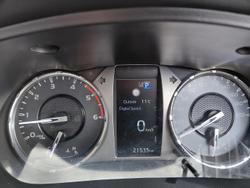 2021 Toyota
                Hilux SR