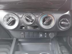 2021 Toyota
                Hilux SR