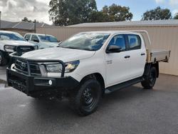 2021 Toyota
                Hilux SR