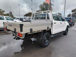 2021 Toyota
                Hilux SR