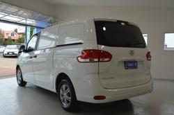 2025 LDV
                G10 