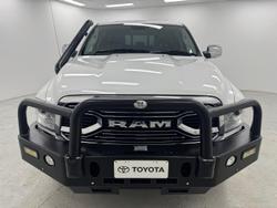 2019 RAM 1500 Laramie DS MY19 4X4 Dual Range Bright White