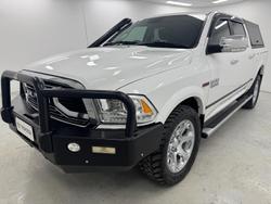 2019 RAM 1500 Laramie DS MY19 4X4 Dual Range Bright White