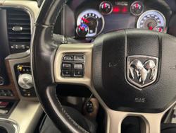 2019 RAM 1500 Laramie DS MY19 4X4 Dual Range Bright White