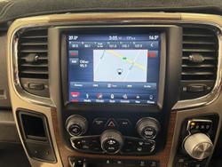 2019 RAM 1500 Laramie DS MY19 4X4 Dual Range Bright White