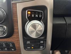 2019 RAM 1500 Laramie DS MY19 4X4 Dual Range Bright White