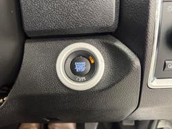 2019 RAM 1500 Laramie DS MY19 4X4 Dual Range Bright White