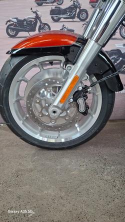 2025 Harley-davidson FLFB FAT BOY (117) WHISKEY FIRE / BLACK