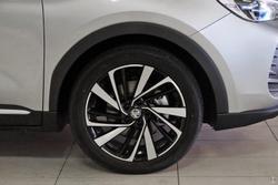 2025 MG ZS Essence Hybrid+ ZS32 MY25 Sloane Silver