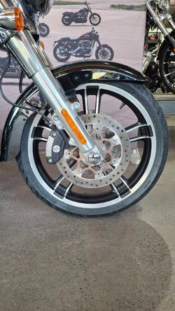 2019 Harley-davidson FLRT FREEWHEELER Black