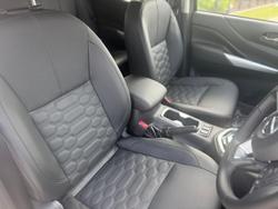 2025 Nissan Navara ST-X