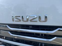 2025 Isuzu F Series 2025 Isuzu FYJ 300-350 8X4 Agitator Cab Chassis