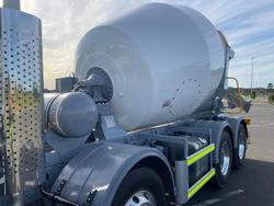 2025 Isuzu F Series 2025 Isuzu FYJ 300-350 8X4 Agitator Cab Chassis