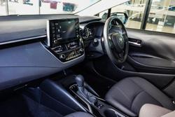 2022 Toyota
Corolla Ascent Sport Hybrid