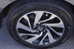 2017 Honda
Civic VTi-S