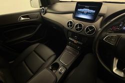 2017 Mercedes-Benz
B-Class B180