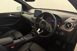 2017 Mercedes-Benz
B-Class B180