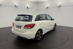 2017 Mercedes-Benz
B-Class B180